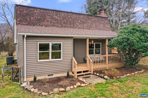 A home in NELLYSFORD