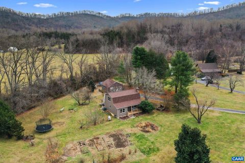 A home in NELLYSFORD