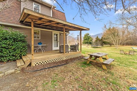 A home in NELLYSFORD