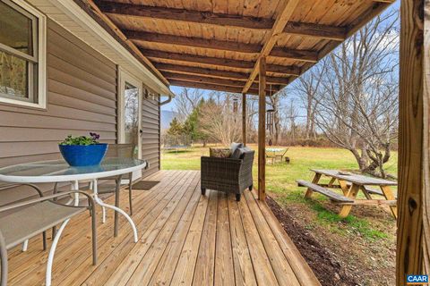 A home in NELLYSFORD