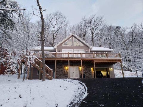 A home in MCGAHEYSVILLE