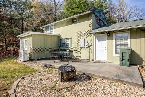 A home in LURAY