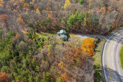 A home in LURAY