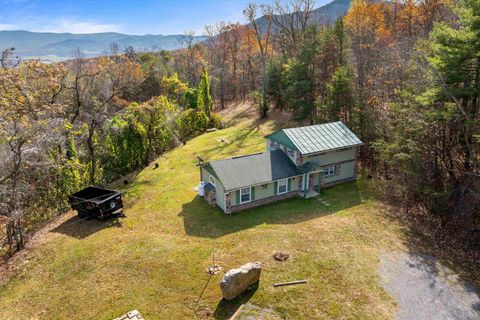 A home in LURAY