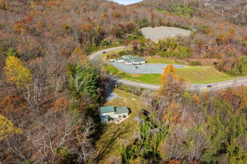 A home in LURAY