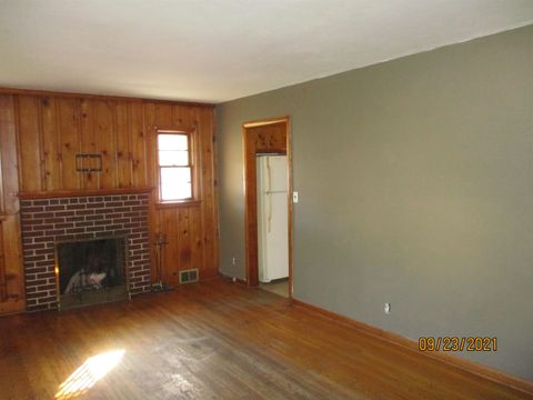 A home in WAYNESBORO