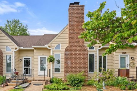 A home in STAUNTON