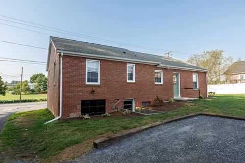 A home in DAYTON