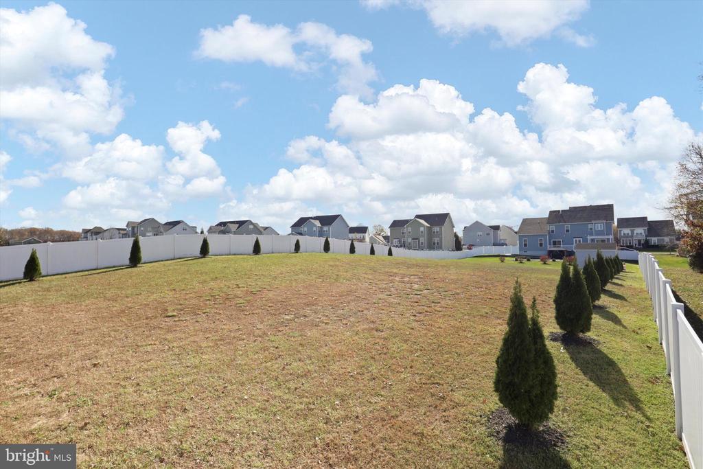 Spotsylvania, Virginia 22553, United States, 4 Bedrooms Bedrooms, ,4 BathroomsBathrooms,Residential,Pending,32669