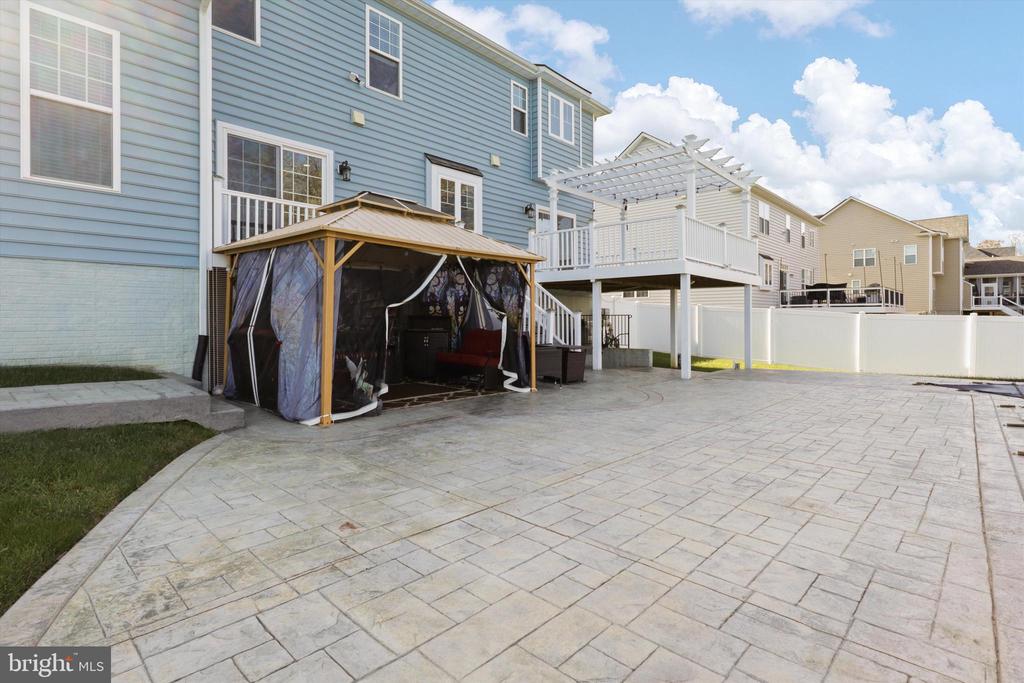 Spotsylvania, Virginia 22553, United States, 4 Bedrooms Bedrooms, ,4 BathroomsBathrooms,Residential,Pending,32669