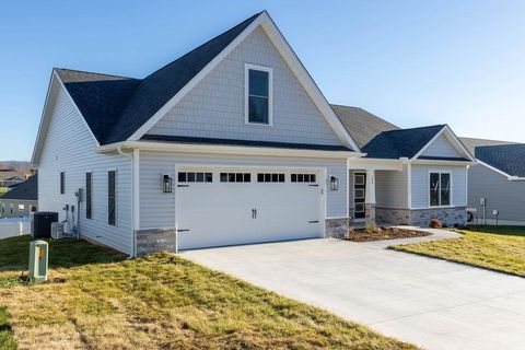 A home in WAYNESBORO