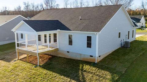 A home in WAYNESBORO