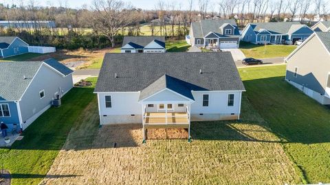 A home in WAYNESBORO