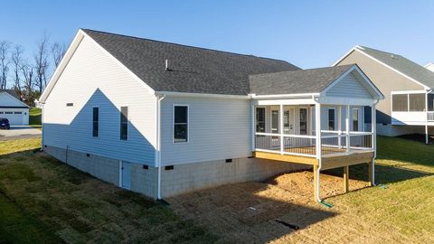 A home in WAYNESBORO