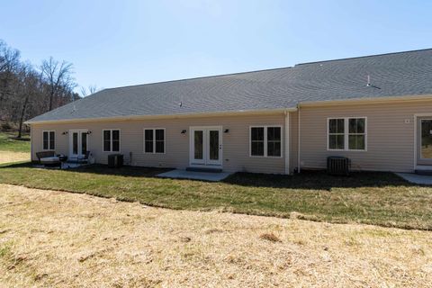 A home in STAUNTON