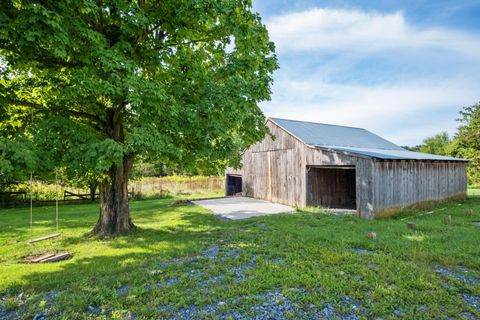 A home in WEYERS CAVE