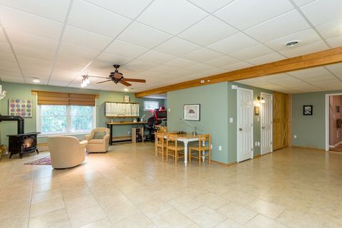 A home in MCGAHEYSVILLE