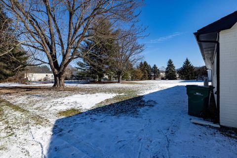 A home in GROTTOES