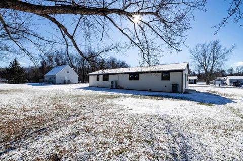 A home in GROTTOES