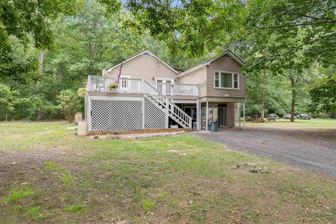 A home in WAYNESBORO