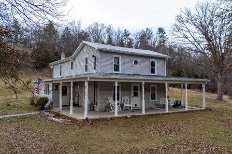 A home in BROADWAY