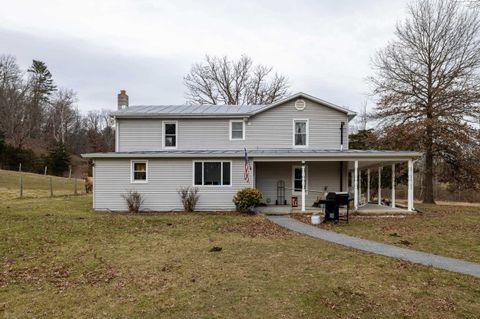 A home in BROADWAY