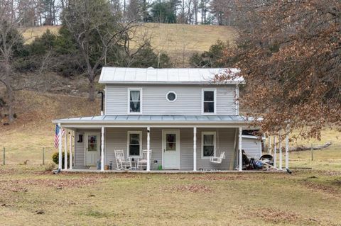 A home in BROADWAY