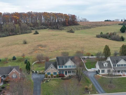 A home in STAUNTON