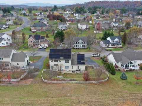 A home in STAUNTON