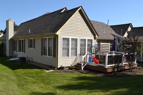 A home in WAYNESBORO