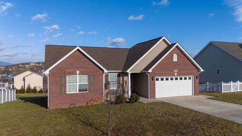 A home in ROCKINGHAM