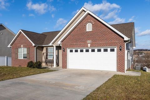 A home in ROCKINGHAM