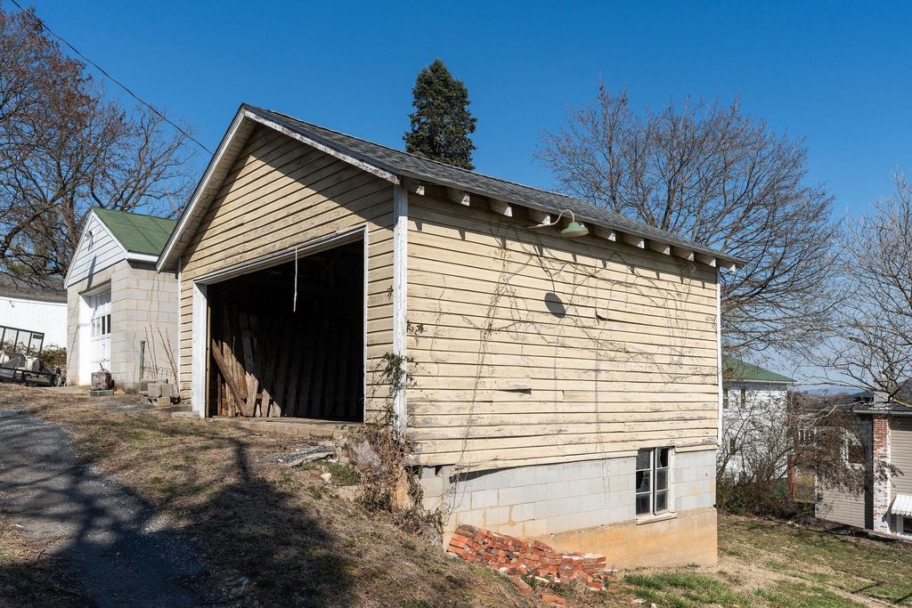 listing image 38