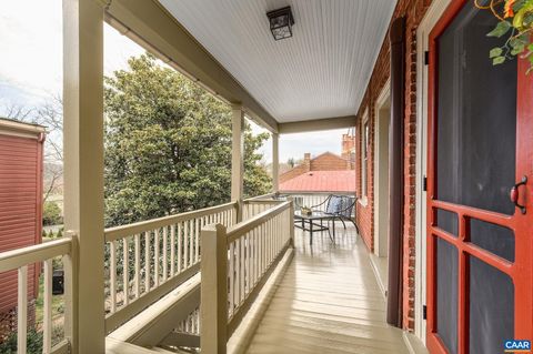 A home in STAUNTON