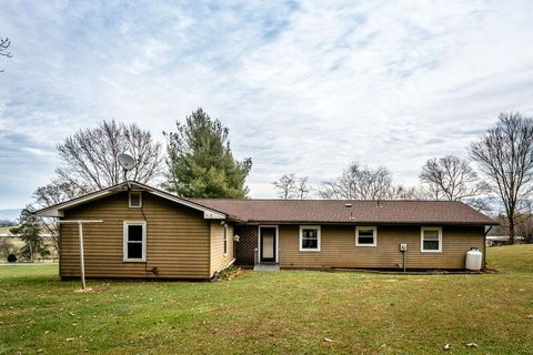 A home in ROCKINGHAM