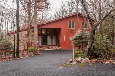 A home in MCGAHEYSVILLE