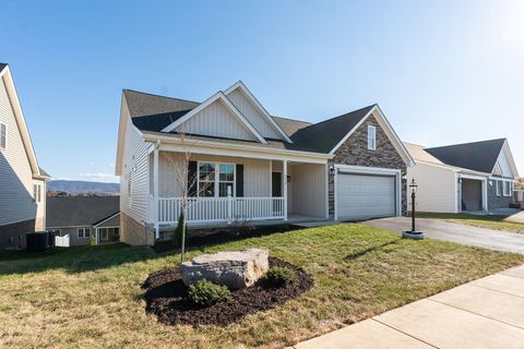 A home in WAYNESBORO