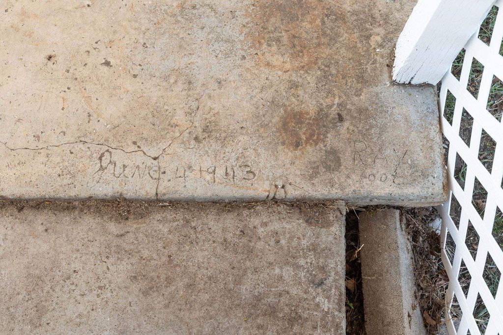 listing image 42