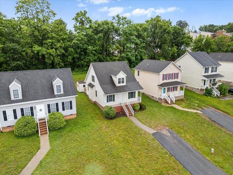 A home in STAUNTON