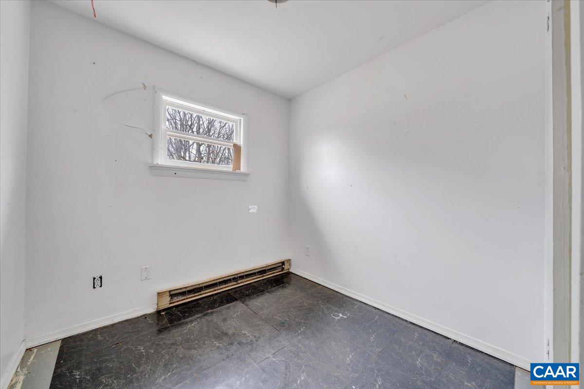 Esmont, Virginia 22937, United States, 4 Bedrooms Bedrooms, ,4 BathroomsBathrooms,Residential,Active,10452