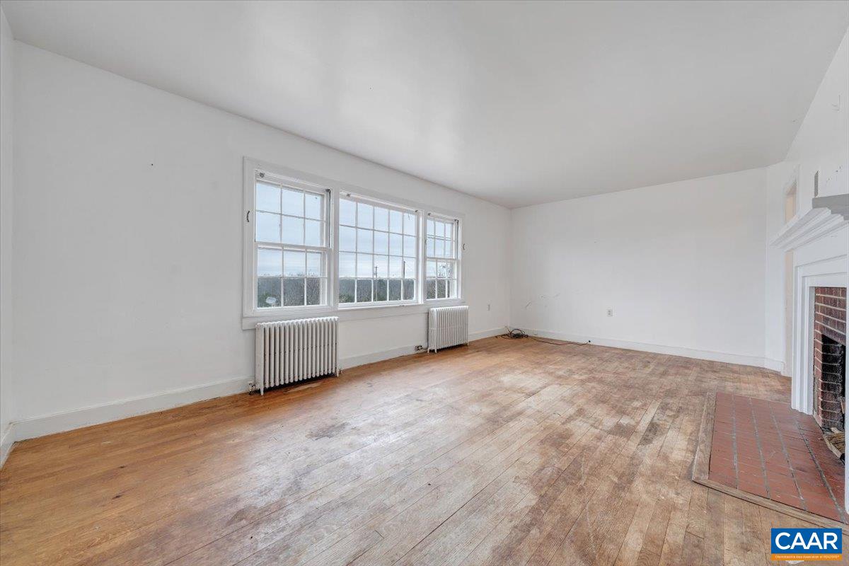 Esmont, Virginia 22937, United States, 4 Bedrooms Bedrooms, ,4 BathroomsBathrooms,Residential,Active,10452