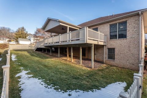 A home in PENN LAIRD