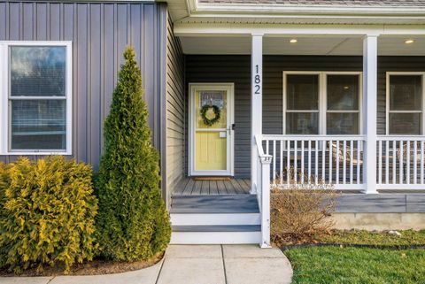 A home in STAUNTON