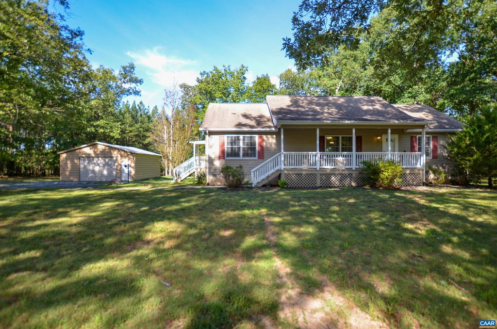 Photo of 864 Billy B Rd, Louisa, VA 23093 (MLS # 681747)