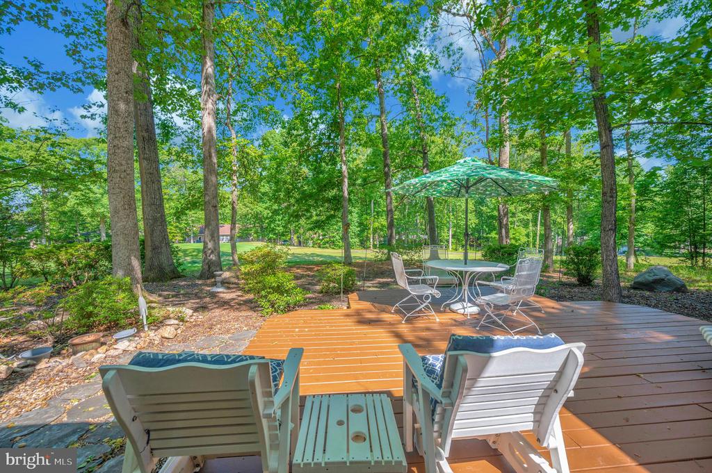 109 FAIRWAY DR