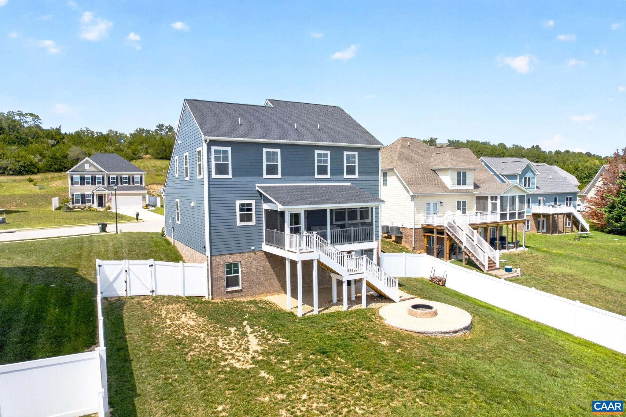 180 WINDSOR DR