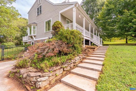 Photo for 154 FIELDBROOK LN
