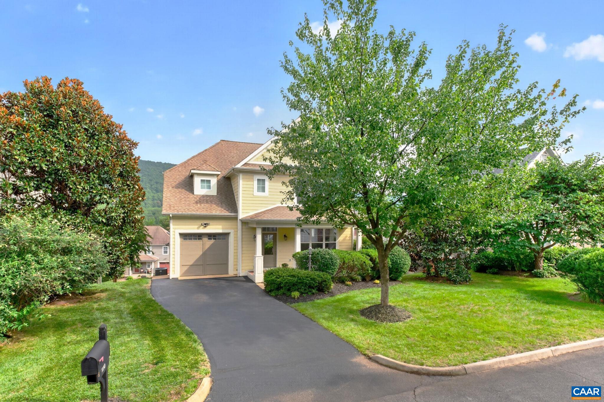 1130 ARDEN DR