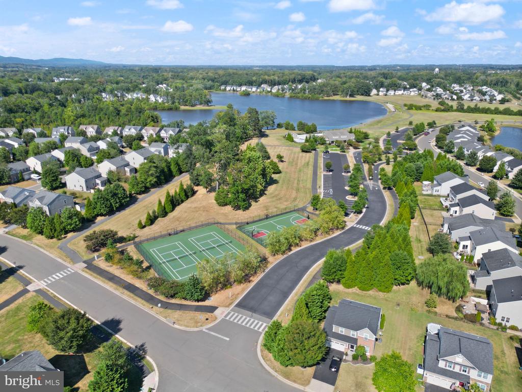 Warrenton, Virginia, United States, 7 Bedrooms Bedrooms, ,5 BathroomsBathrooms,Residential,Active,213406