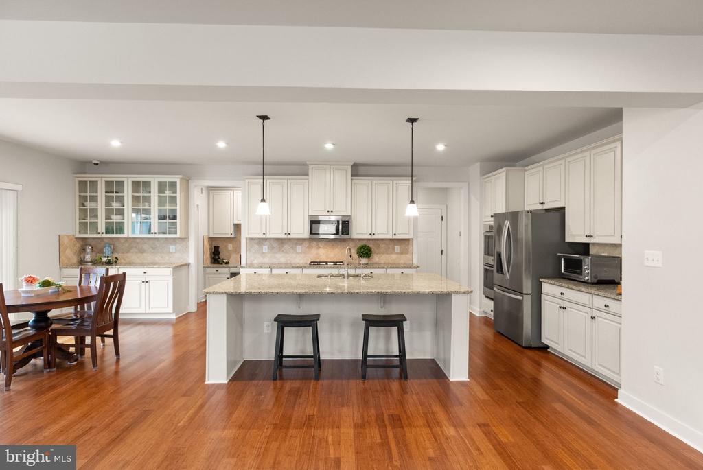 Warrenton, Virginia, United States, 7 Bedrooms Bedrooms, ,5 BathroomsBathrooms,Residential,Active,213406